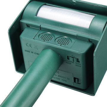 Solar Ultrasonic Vibrating Rodent Mole Solar Snake Repeller Sonic Wave Gopher Repeller Vole Cha-ser