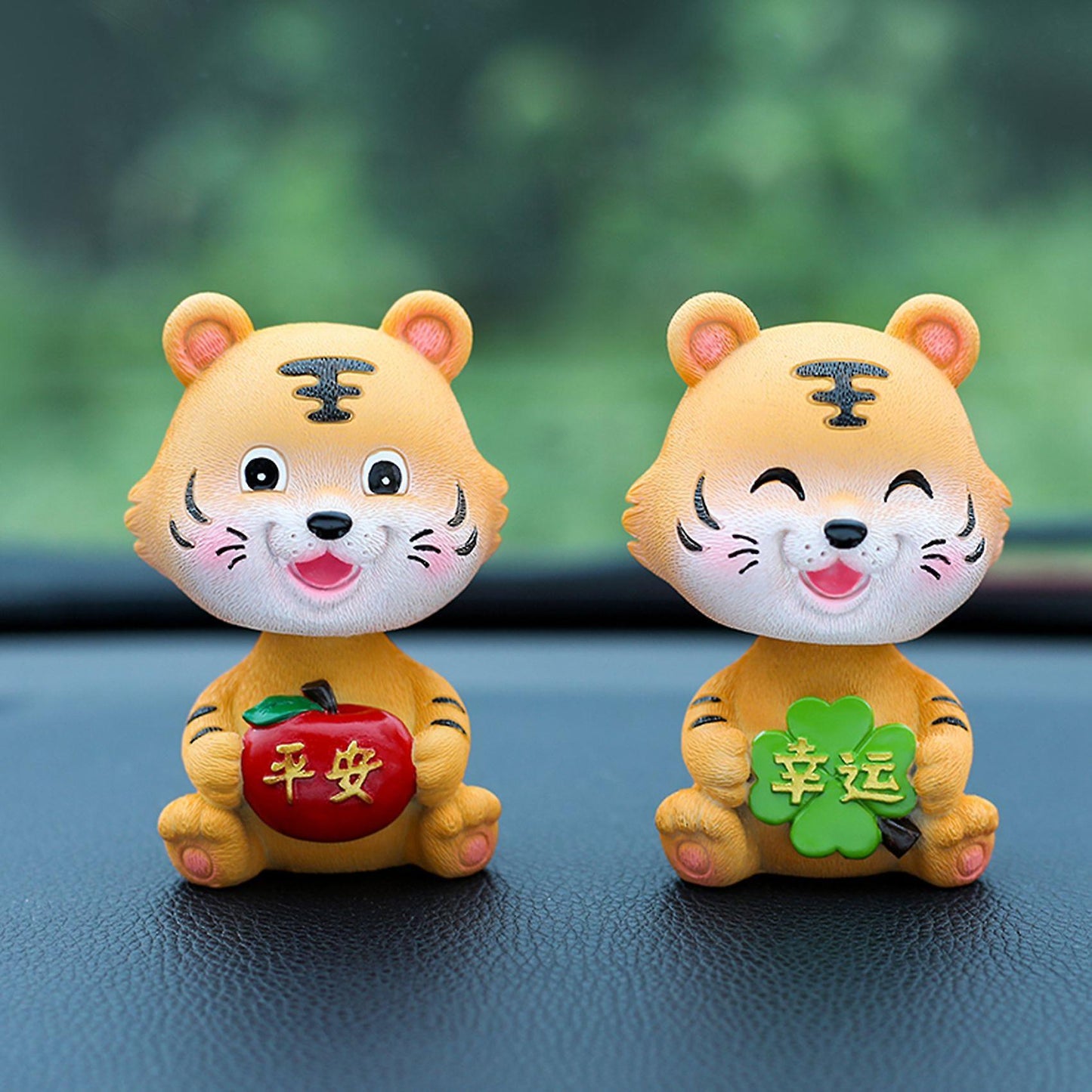 Simulation Car Shaking Head Tiger Ornament,resin Doll Nodding Tiger B