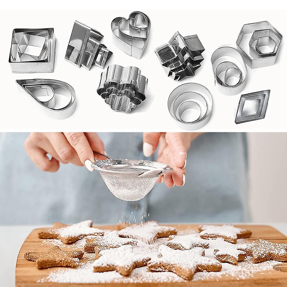 Cookie Cutters Set, 30 Pcs Stainless Steel Biscuit Cutters Donut