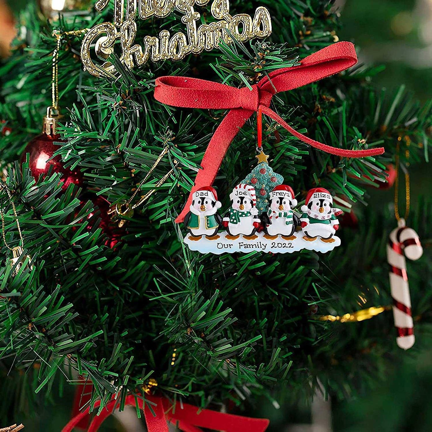 Personalized Penguin Family Christmas Tree Ornament (family Of 4)