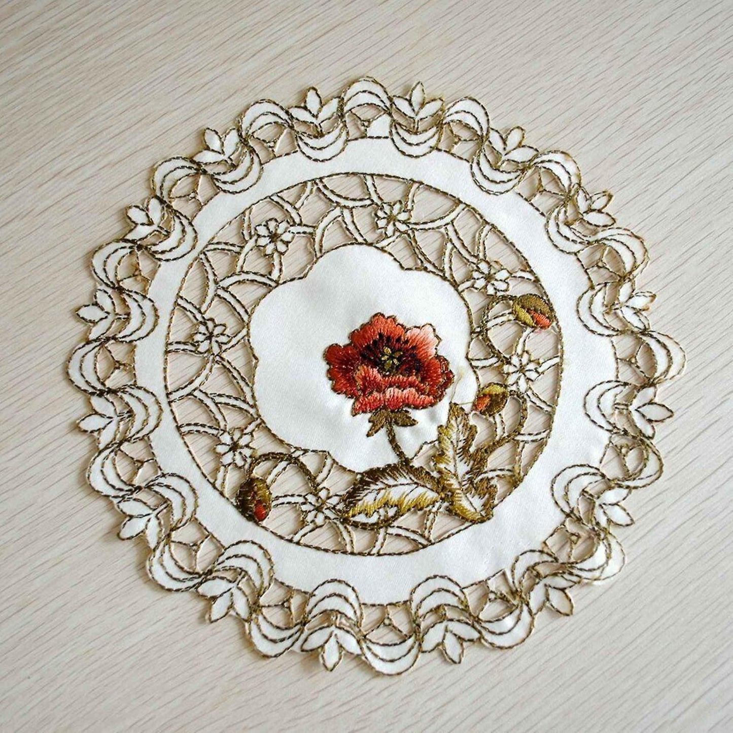 Set Of 4 Round Floral Placemats White Vintage Embroidered Lace
