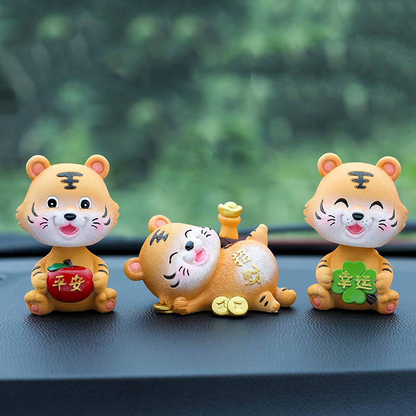 Simulation Car Shaking Head Tiger Ornament,resin Doll Nodding Tiger B