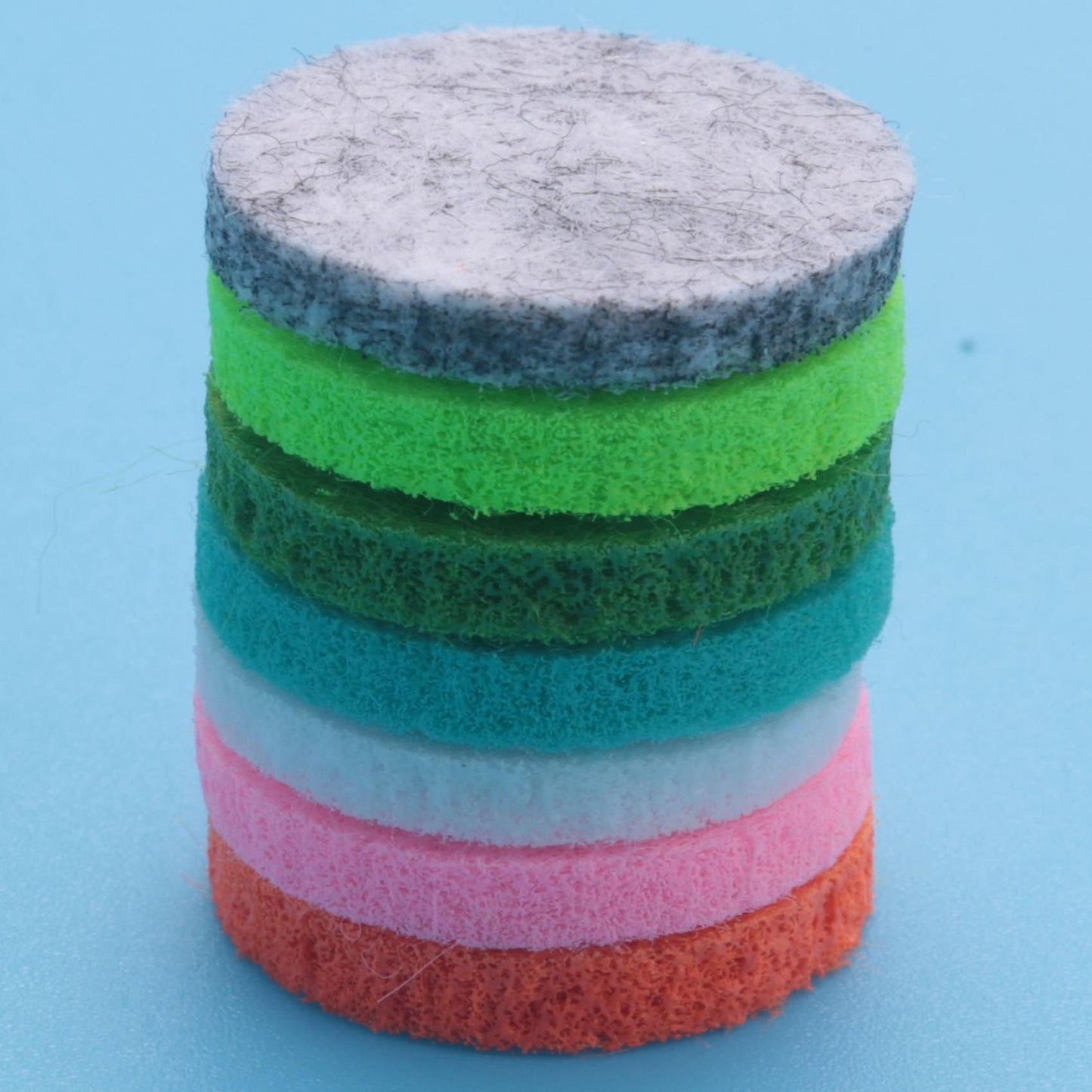 Felt Pads Diameter 22mm for Car Essential Oil Diffuser Locket 48 Pcs