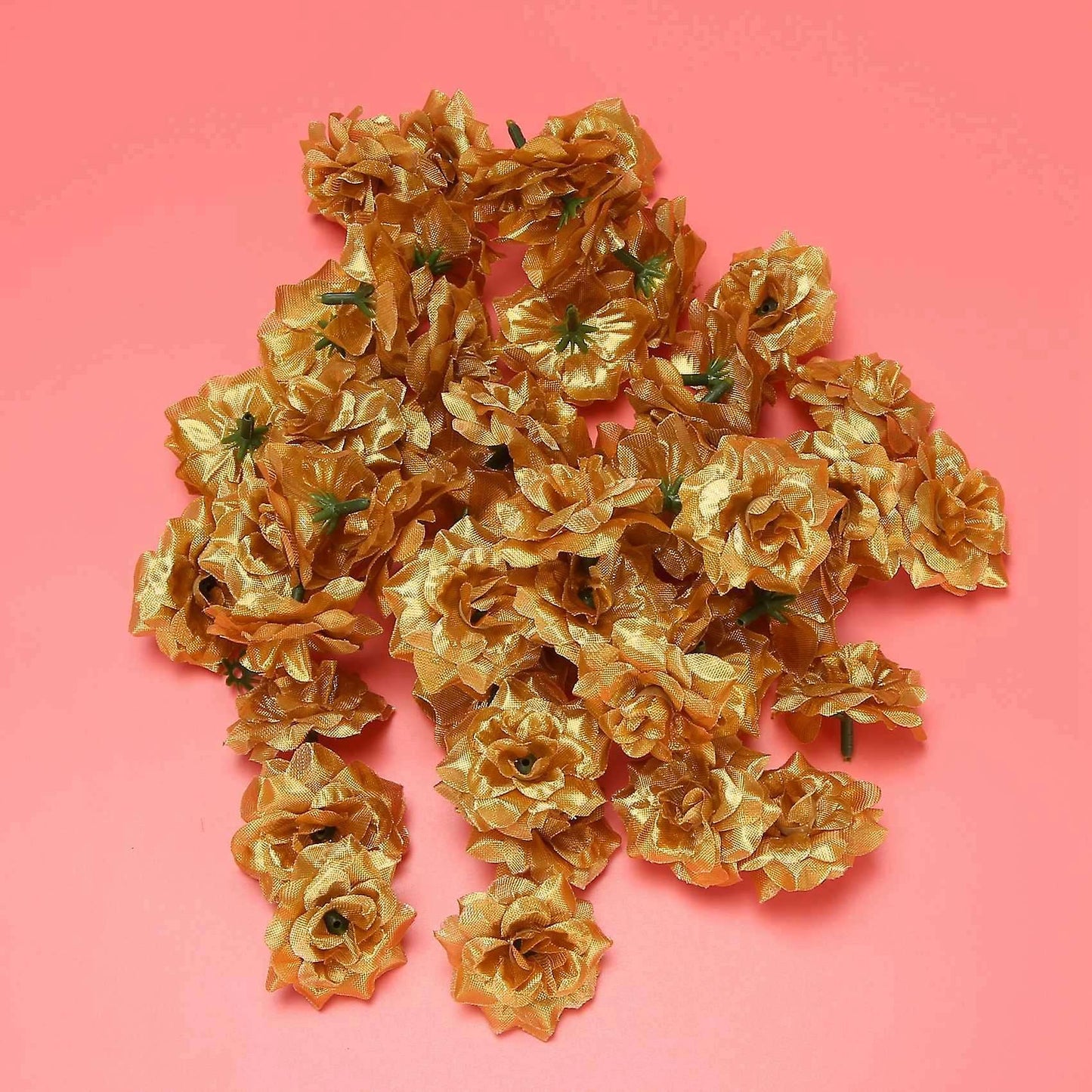 100 Stk. Seide Rosen Kuenstliche Braut Clips Blumenkoepfe (golden)