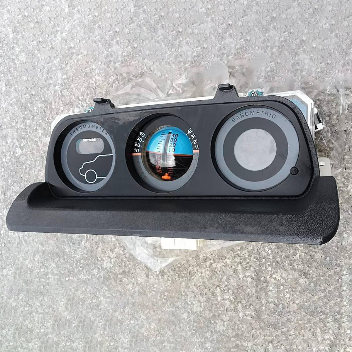 Car Central Control Instrument for Mitsubishi Pajero Montero Mk2 V31