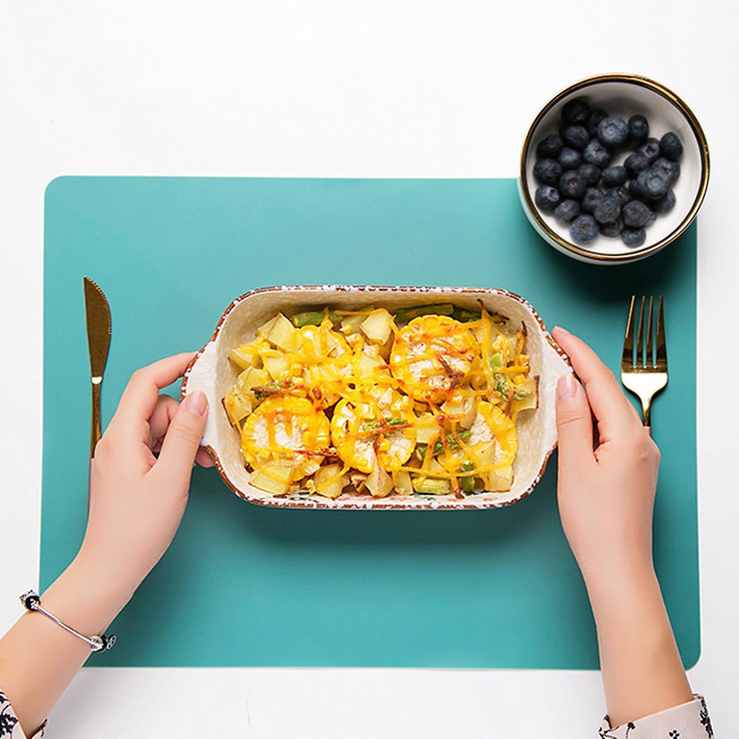 Simple Silicone Placemats Wipeable Non-slip Dinner Mats,yellow
