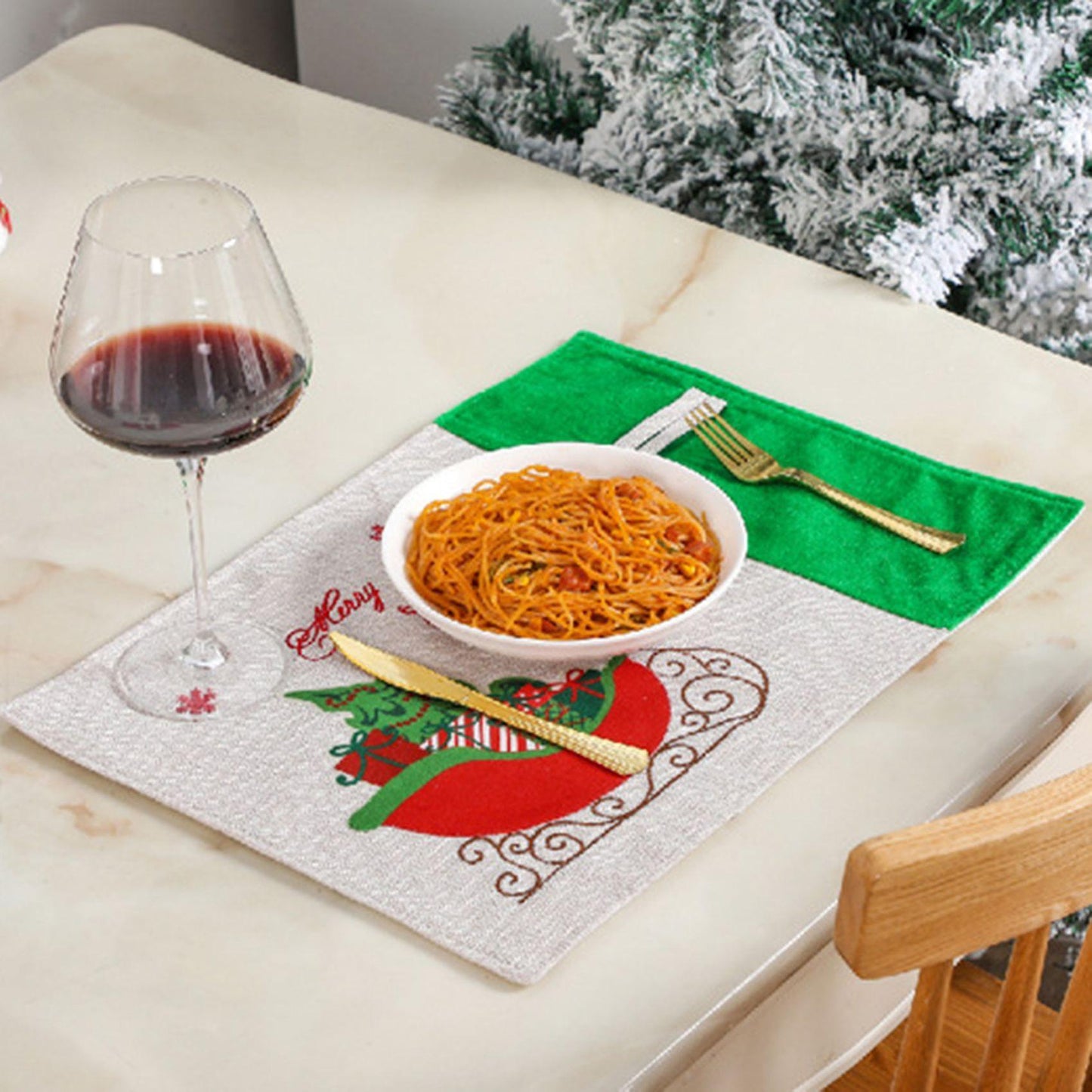 Christmas Decorations Red and Green Gift Carts Placemats,red