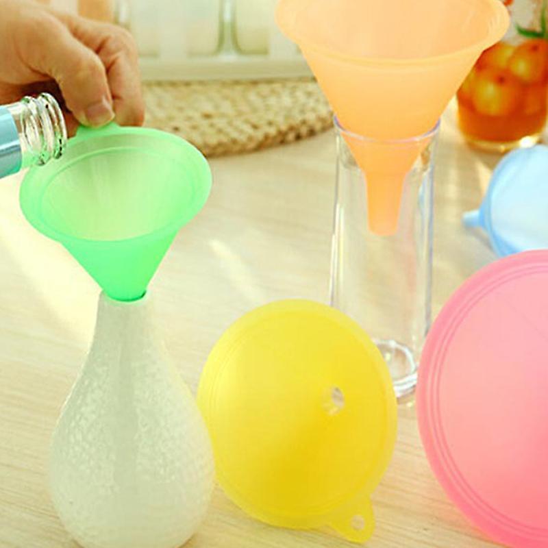 5 Pcs 5 Size Colorful Plastic Liquid Oil Funnel