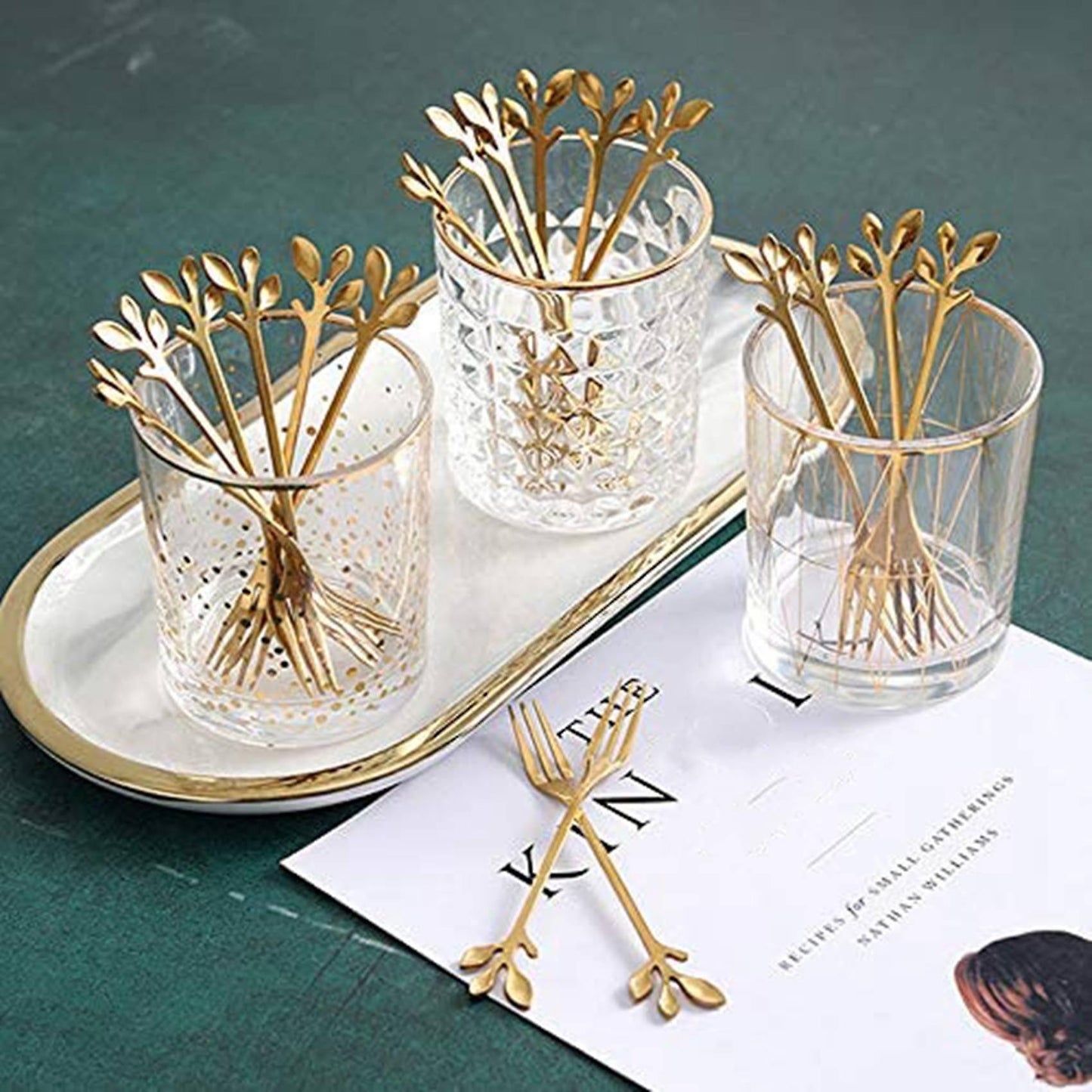 16pcs Dessert Spoon and Fork Set Creative Fruit Fork -silver